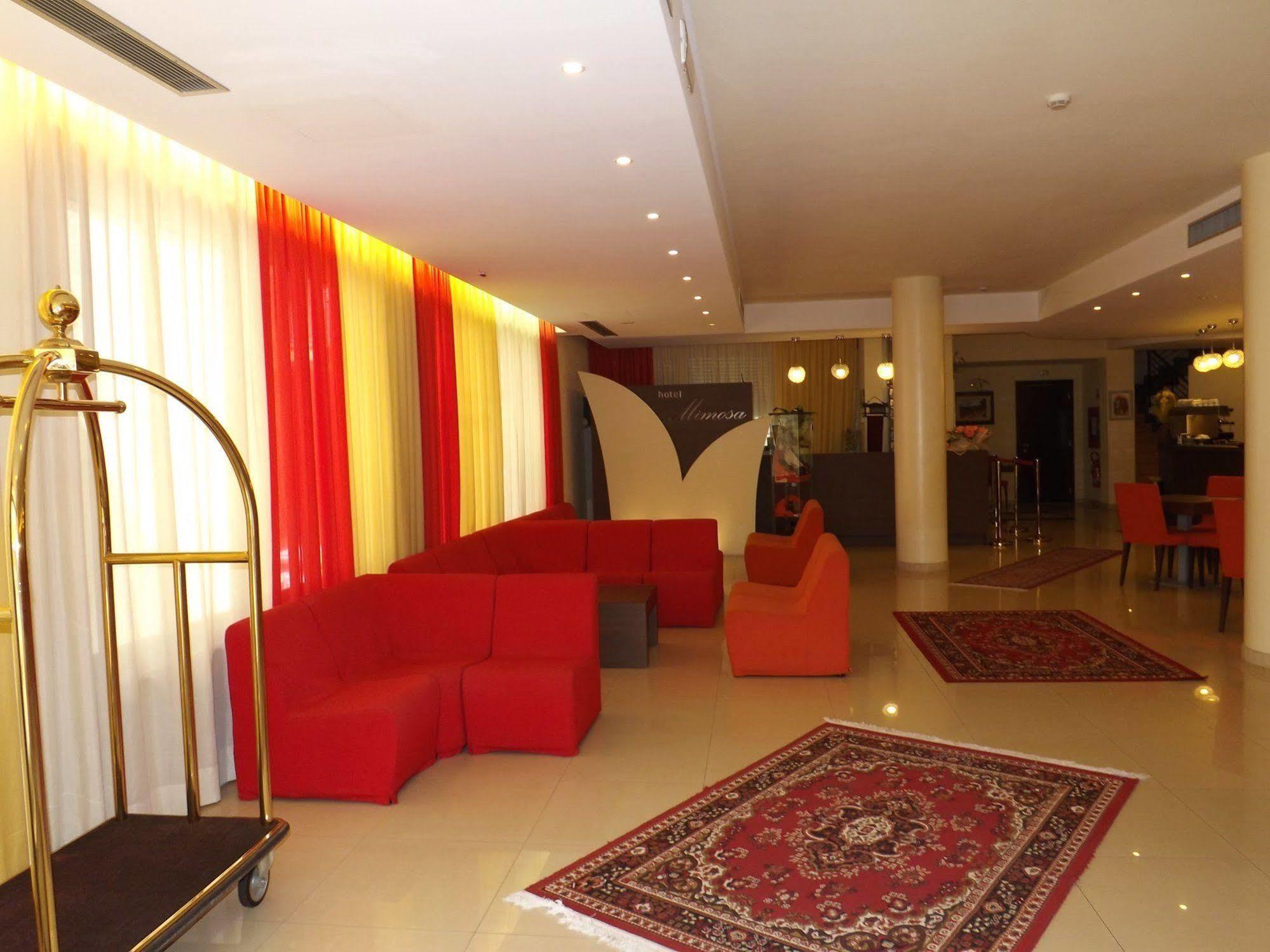 Hotel Mimosa Беллария-Иджеа-Марина Экстерьер фото